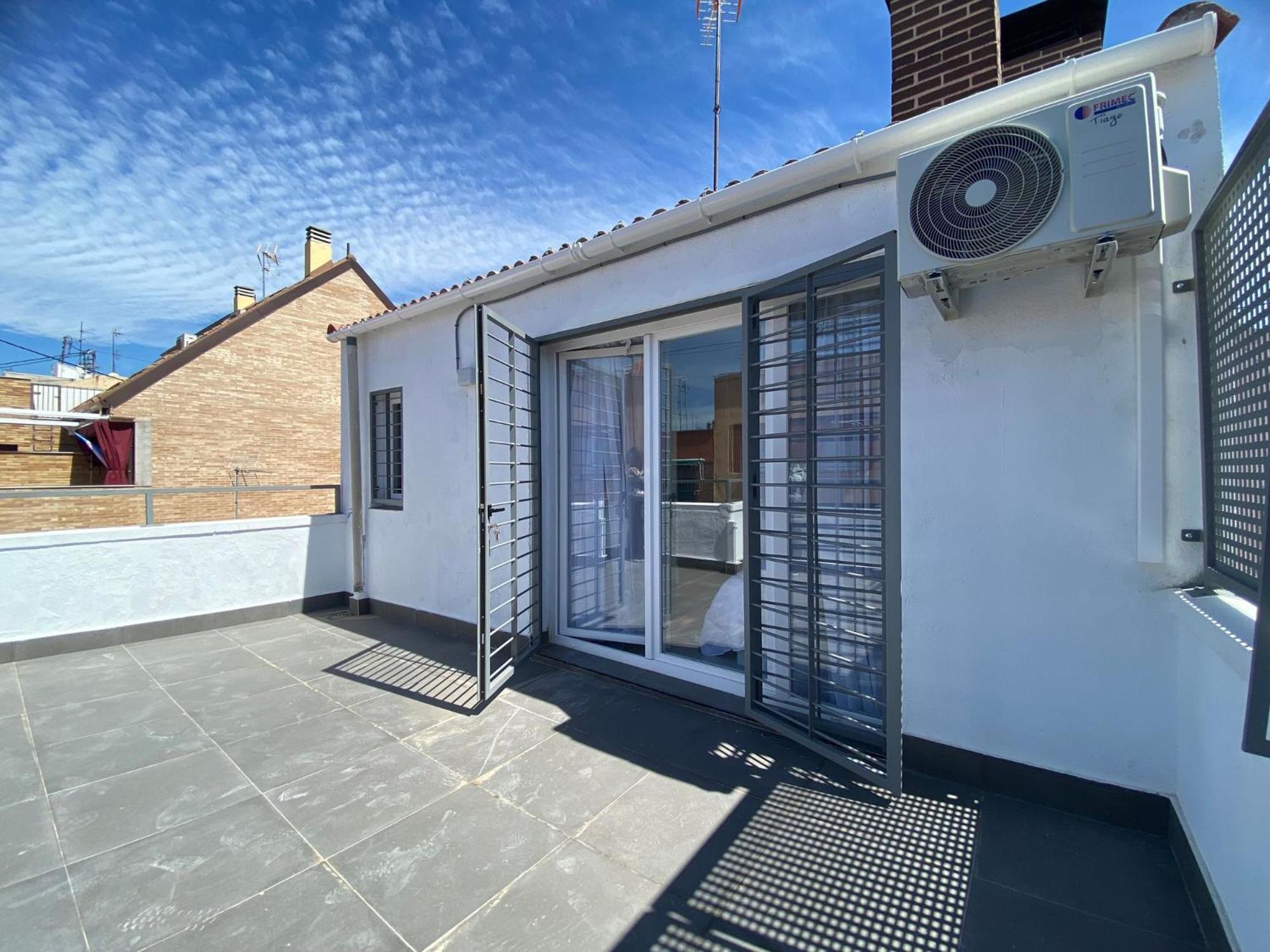 La Pilarica Apartment Madrid Luaran gambar